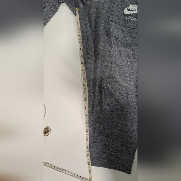Nike Heather Grey Women's Joggers Size Medium - Picture 7 of 10
